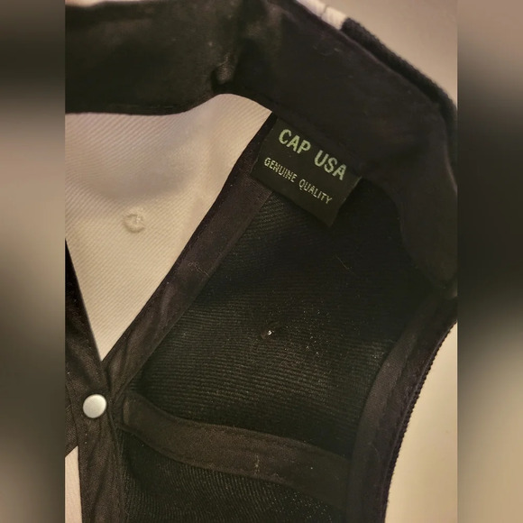 Los Angeles Black and White Baseball Hat - Picture 5 of 5